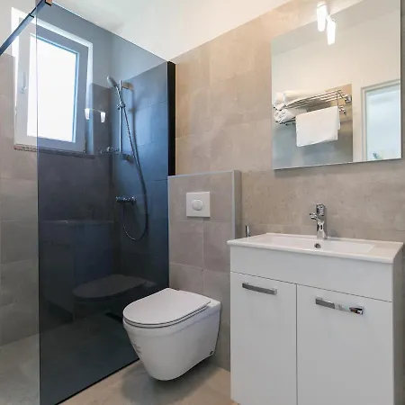 Nadija Apartament *